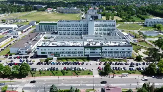 Konferencja członków PiS pod Szpitalem Wojewódzkim w Siedlcach