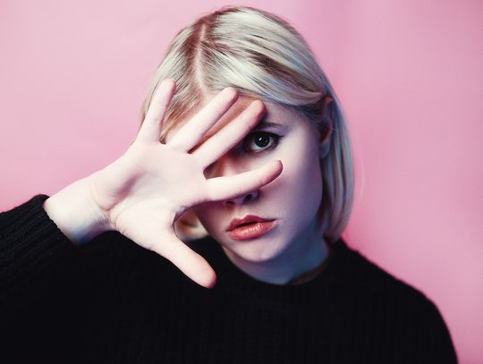 Czym jest suchość oczu i skąd bierze się ten problem?