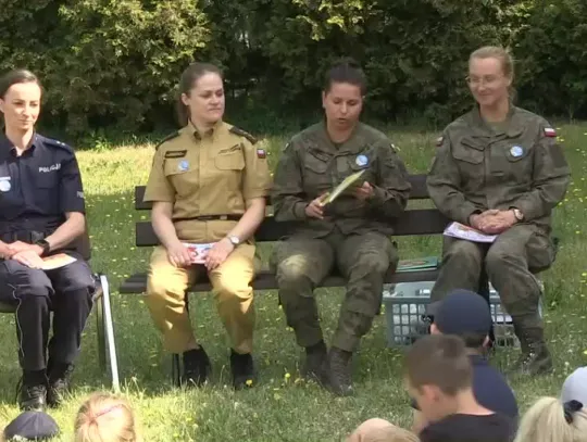 Czytanie na trawie w Siedlcach