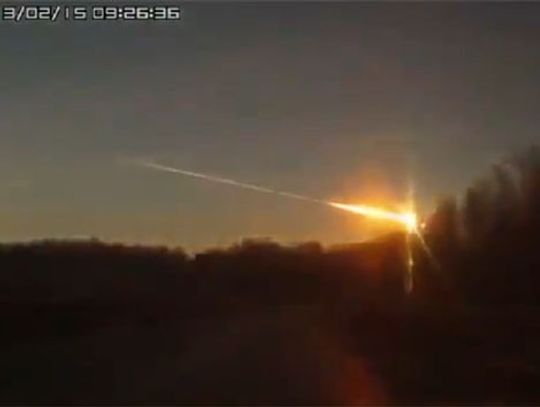 Deszcz meteorów nad Czelabińskiem w Rosji