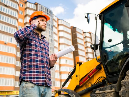 Dlaczego warto wziąć leasing na maszyny budowlane?