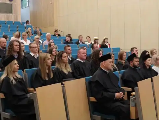 Graduacja studentów prawa UwS