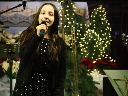 II miejsce Zuzi Bochman na XII Ogólnopolskim Festiwalu Kolęd i Pastorałek „Hej! Kolęda, Kolęda” Komprachcice 2021