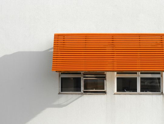 Ile naprawdę kosztuje budowa domu w 2025? Porównanie metody tradycyjnej i modułowej.