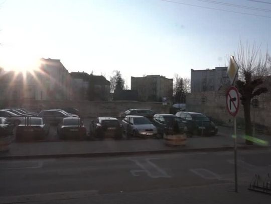 Kilkadziesiąt nowych miejsc parkingowych w centrum Białej Podlaskiej