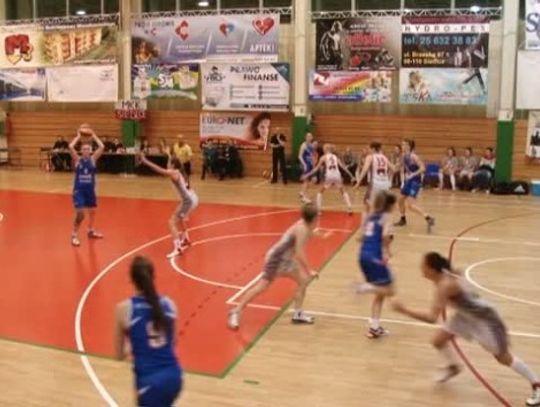 Koszykarki grały z AZS Inea Poznań