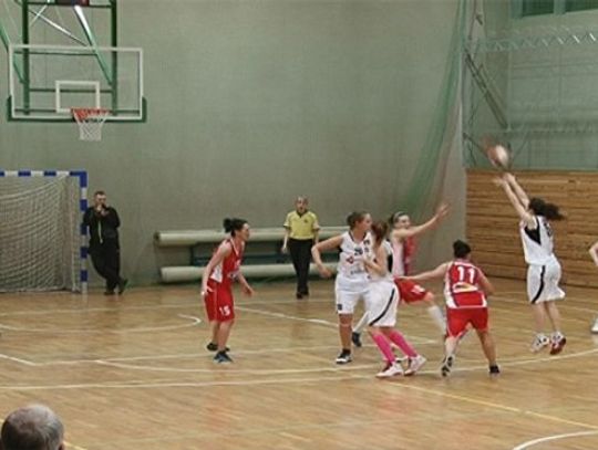Koszykarki MKK grały z Ostrovią