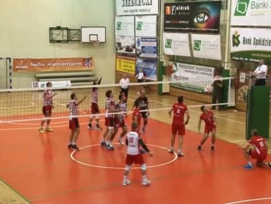 KPS Siedlce wygrywa z Pekpolem 3:0