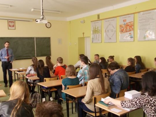 Lekcje Ekonomii dla Młodzieży w szkołach