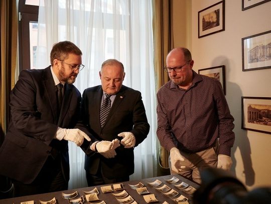 Muzeum zdobyło nieznane dotąd niemieckie zdjęcia z Powstania Warszawskiego 