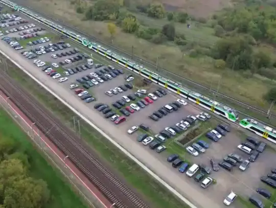 Nowe parkingi przy stacjach kolejowych w Siedlcach