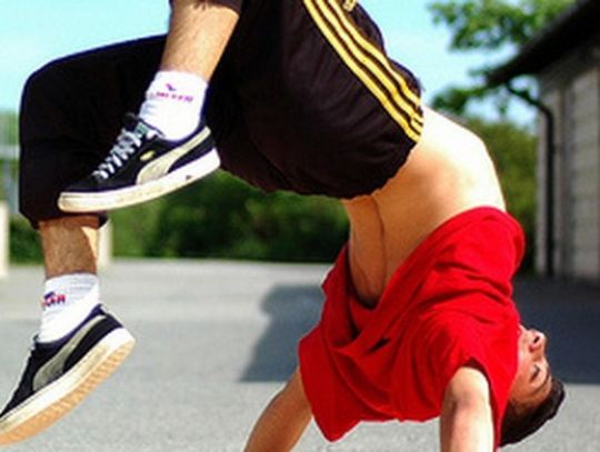 PIONA i Dance The World
