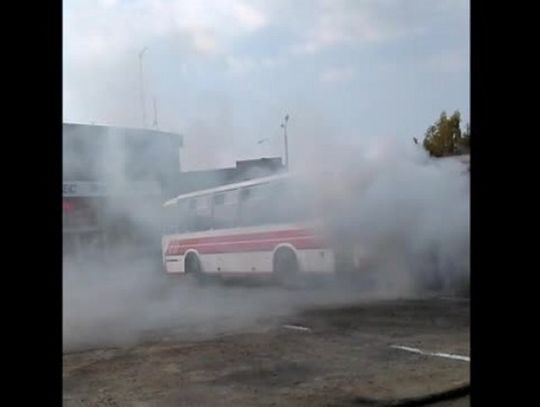 Płonący autobus