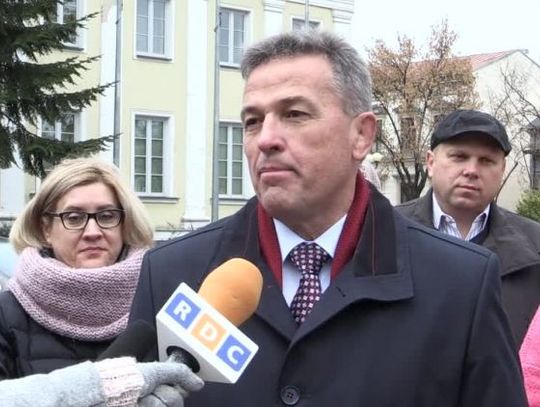 Seniorzy: Andrzej Sitnik buntuje młodych przeciwko osobom starszym