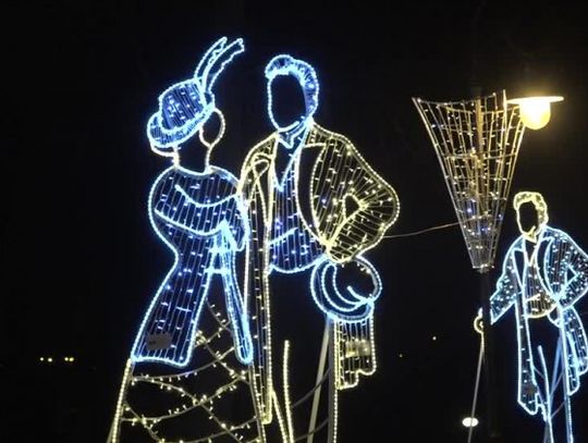 Świąteczne iluminacje rozświetlają ulice Białej Podlaskiej
