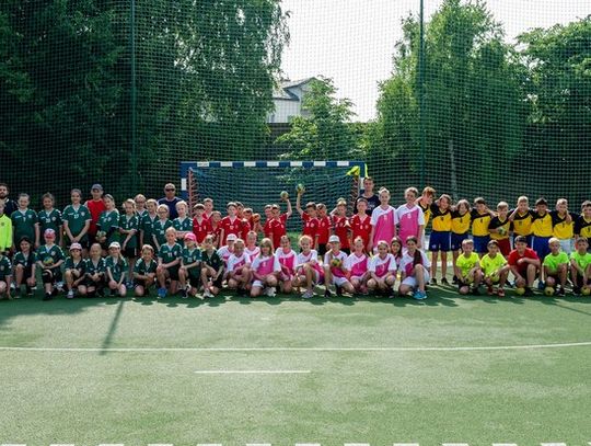 Turniej „Ręczna na Orliku” na boisku SP 2 Siedlce