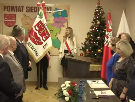 Uroczystość nadania sztandaru Powiatu Siedleckiego
