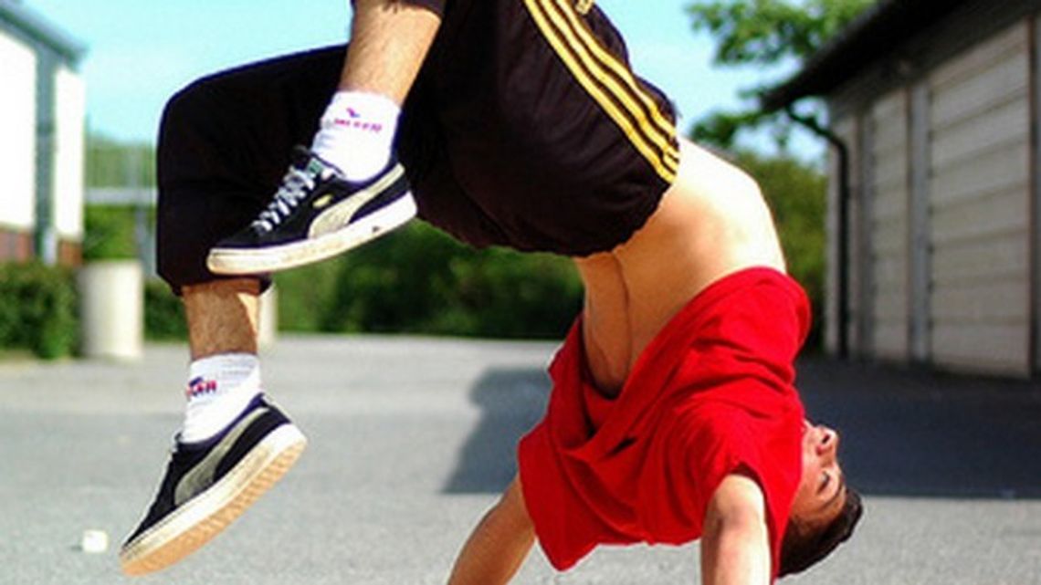 PIONA i Dance The World