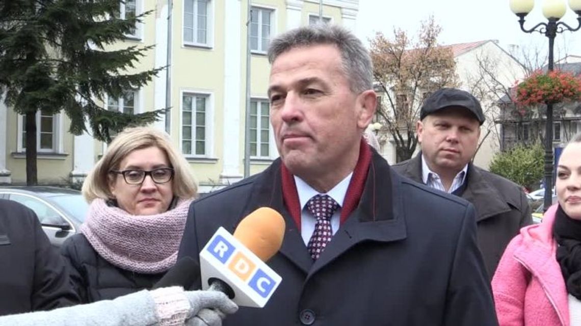 Seniorzy: Andrzej Sitnik buntuje młodych przeciwko osobom starszym