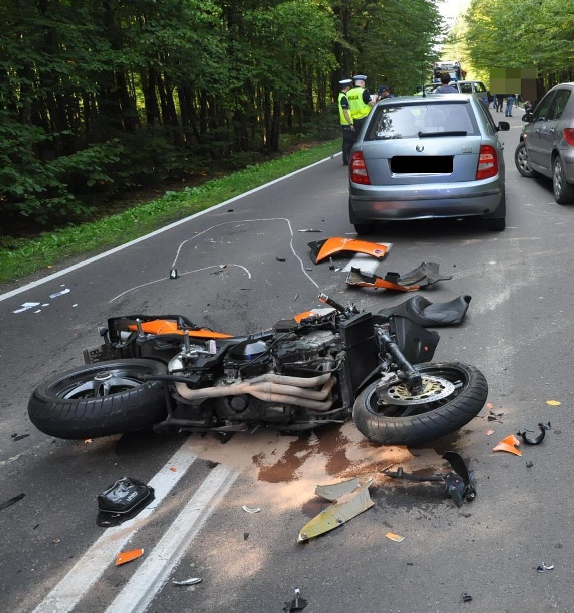 Uderzył w jadące przed nim auto